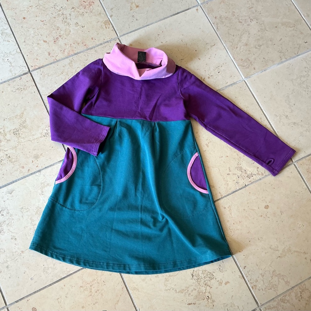 VGUC Peekaboo Beans Jewel  Tone Long Sleeve Dress size 4  Toddler